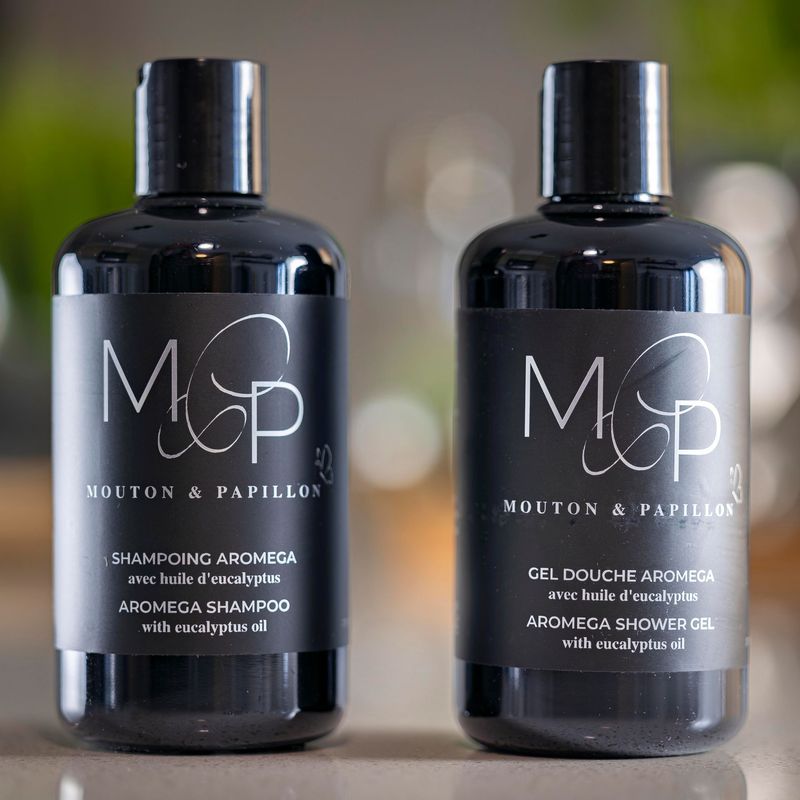 ensemble-shampoing-et-gel-douche-avec-huile-deucalyptus